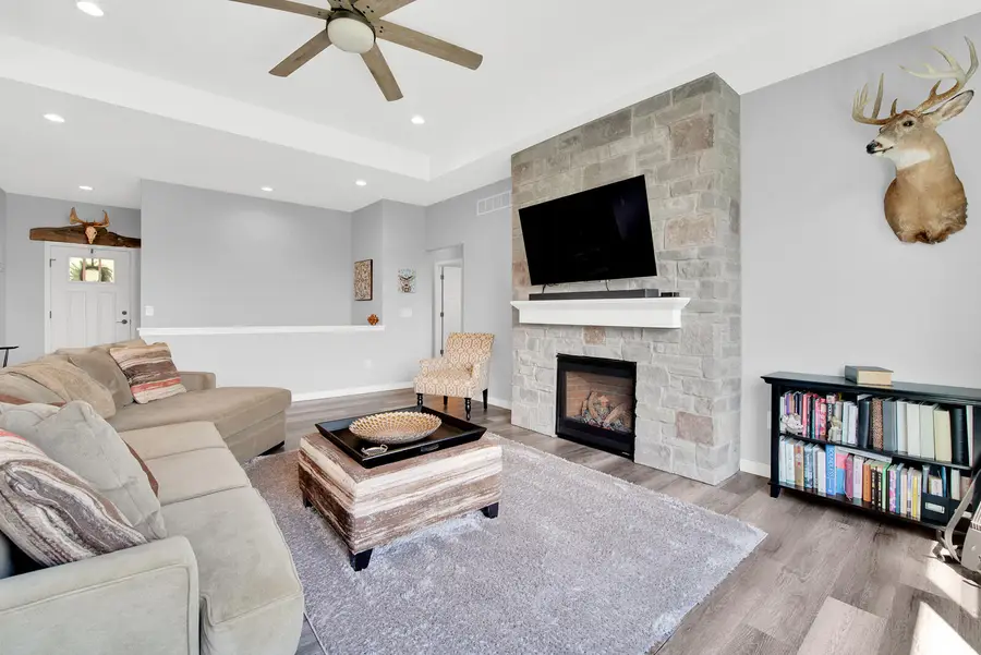 717 Drumlin Cv, Kewaskum, WI 53040 - #3
