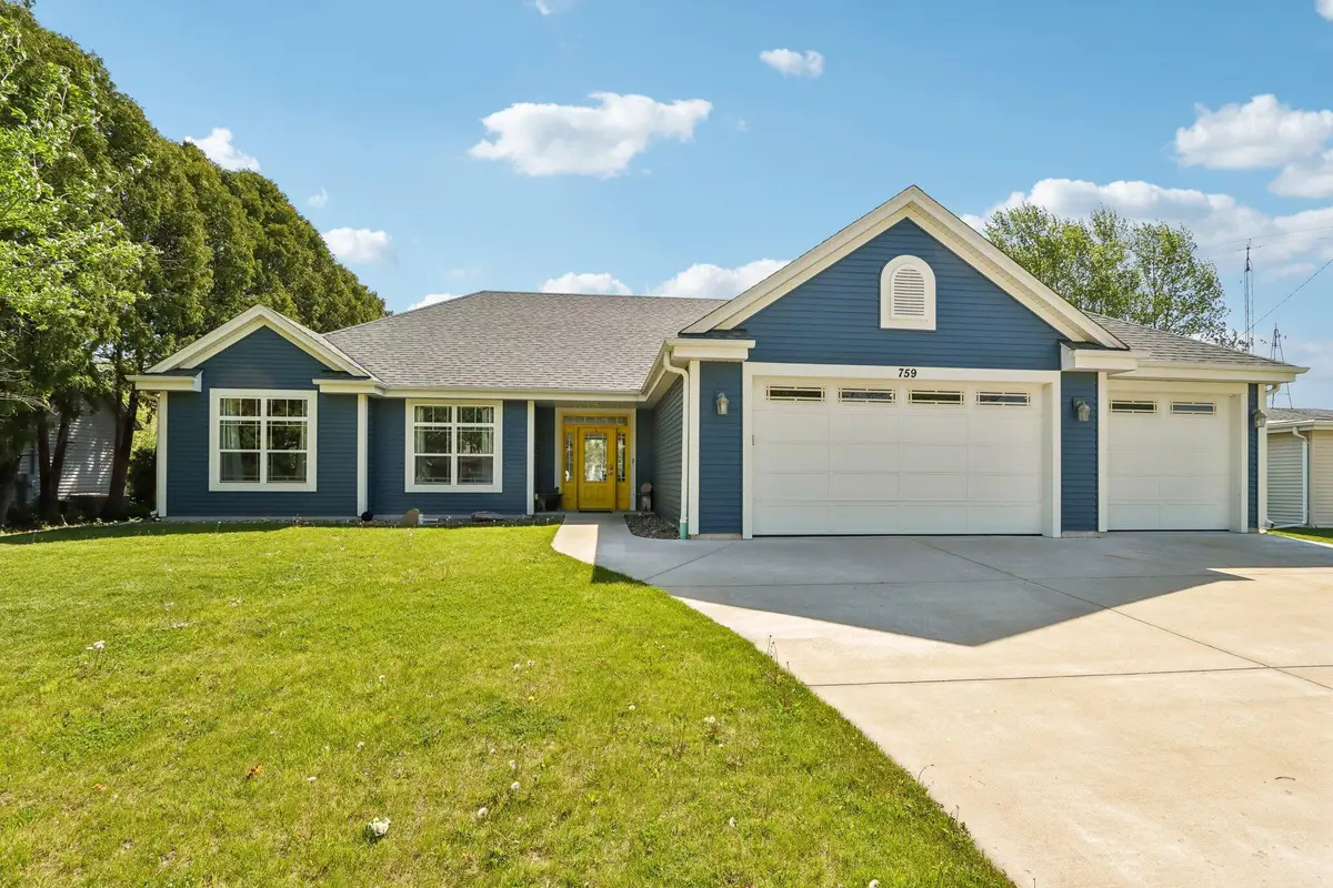 759 Kathryn Ct, Watertown, WI 53098 - #1