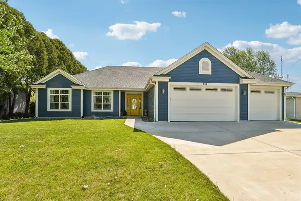759 Kathryn Ct, Watertown, WI 53098