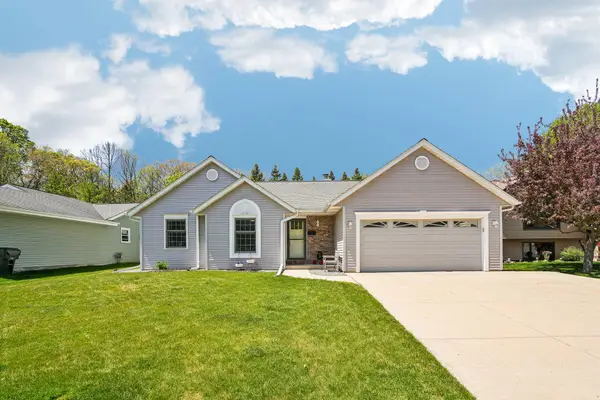1202 Green Tree Rd, West Bend, WI 53090