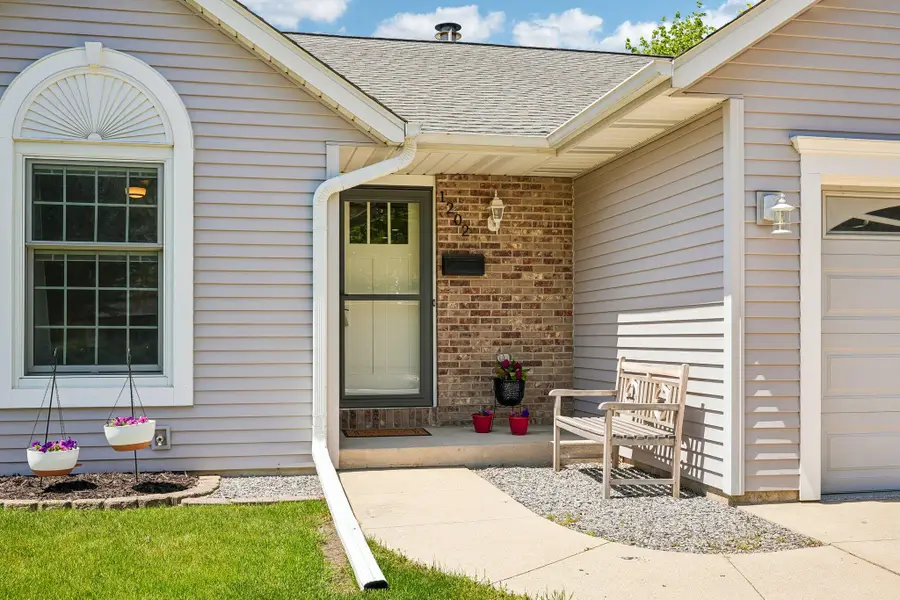1202 Green Tree Rd, West Bend, WI 53090 - #2