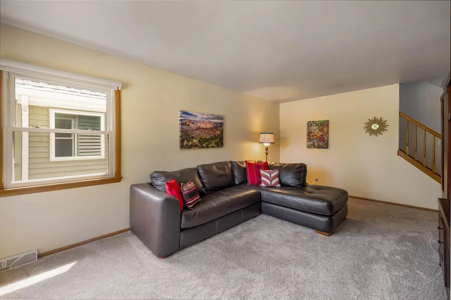 3671 E Whittaker Ave, Cudahy, WI 53110 - #2