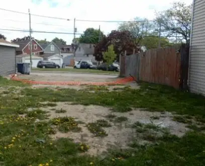 2048 W Vilter Ln, Milwaukee, WI 53204 - #3