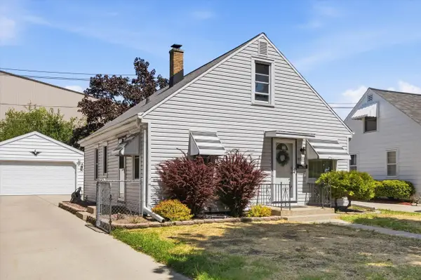 4744 W Montrose Ave, Milwaukee, WI 53045