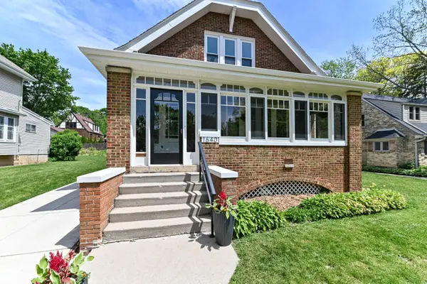 1640 N 69th St, Wauwatosa, WI 53213