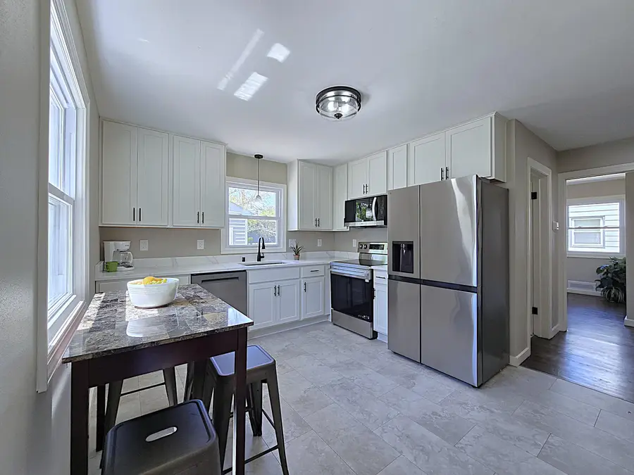 1203 S 110th St, West Allis, WI 53214 - #2