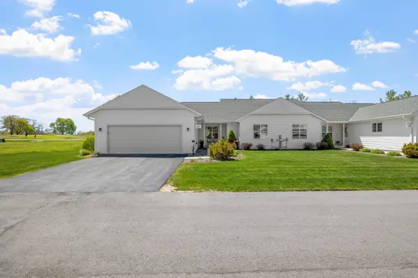 530 Otto Way, Elkhart Lake, WI 53020