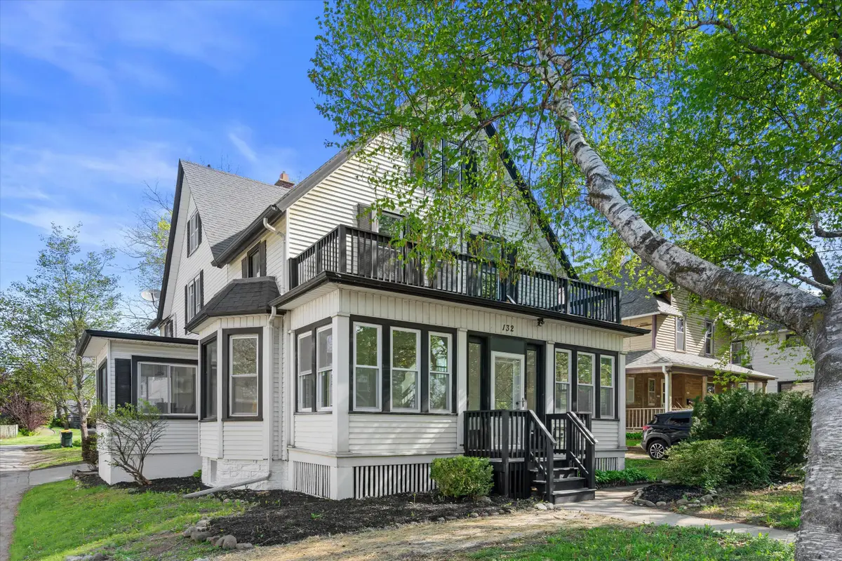 132 E Washington St, West Bend, WI 53095 - #1