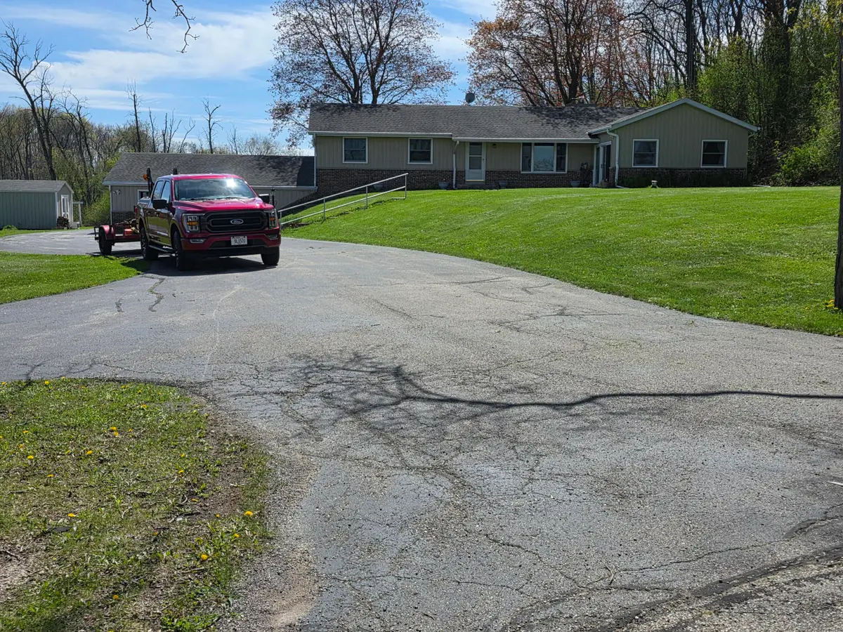 S53W24945 Glendale Rd, Waukesha, WI 53189 - #1