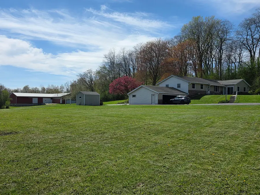 S53W24945 Glendale Rd, Waukesha, WI 53189 - #2