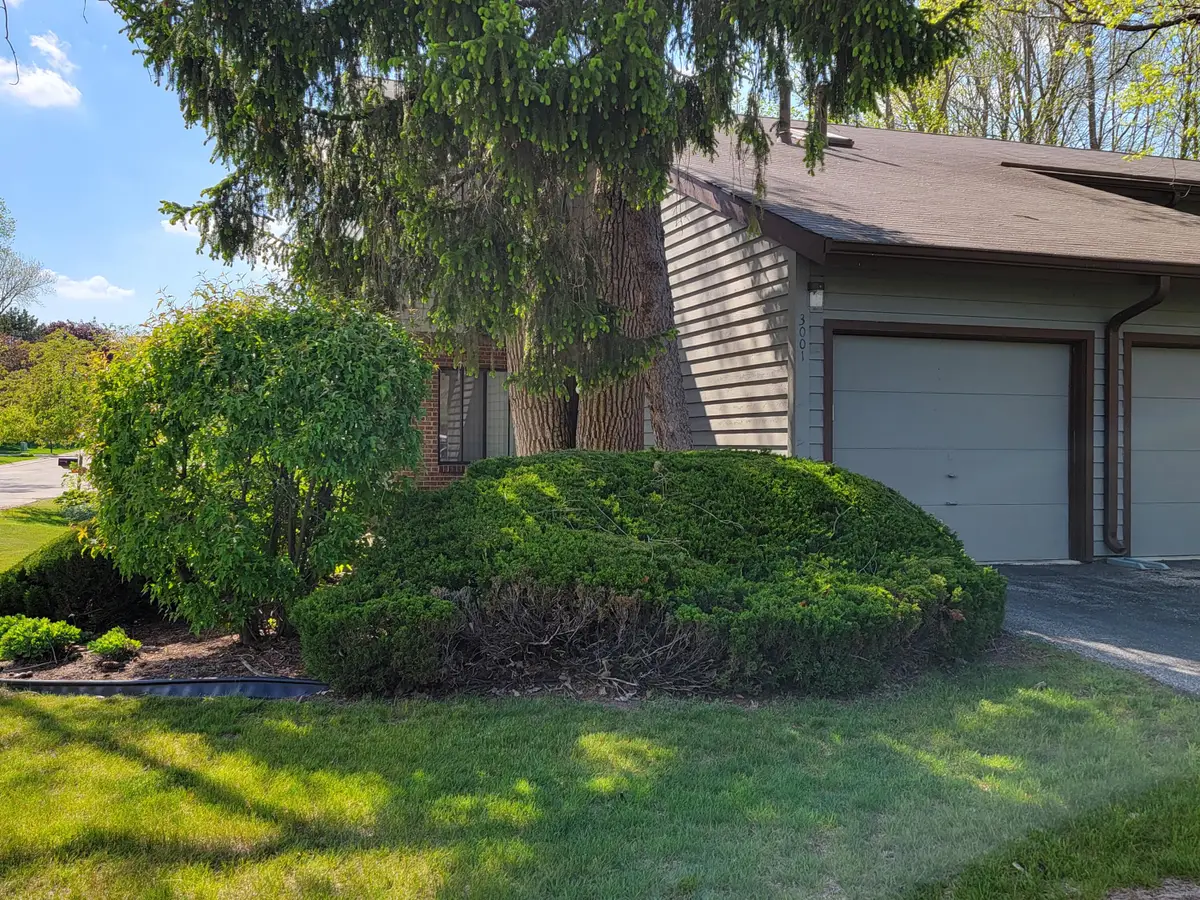 3001 Old Mill Dr, Racine, WI 53405 - #1