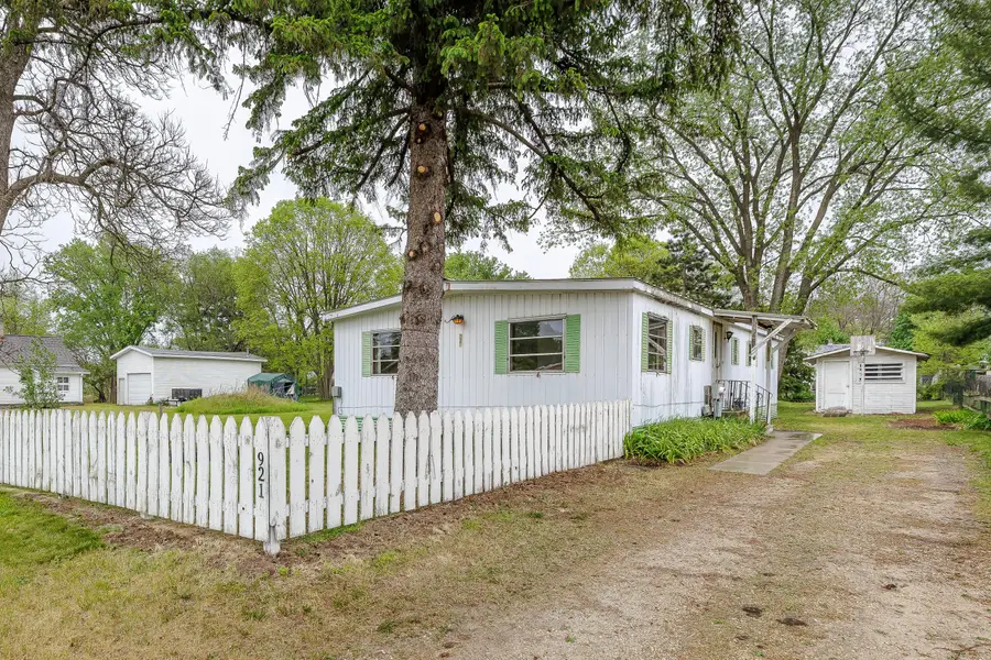 921 Depot St, Sparta, WI 54656 - #2