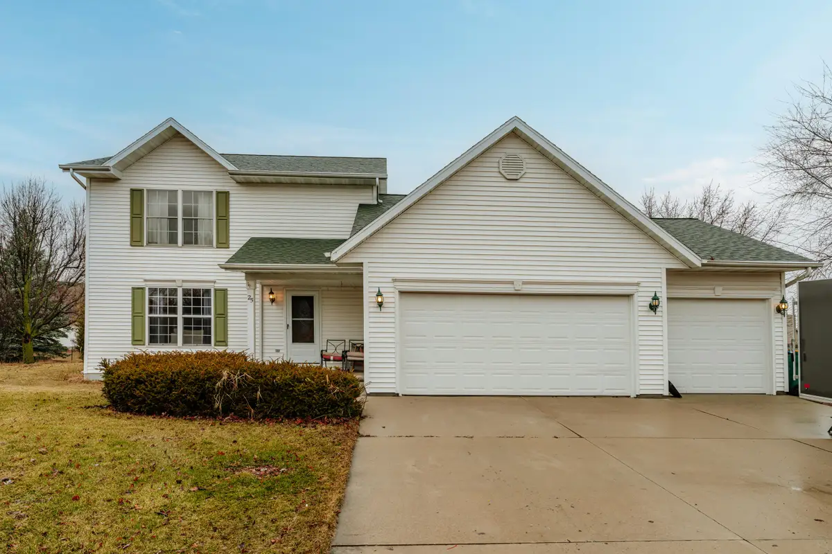 25 Pennycress Ct, Fond Du Lac, WI 54935 - #1
