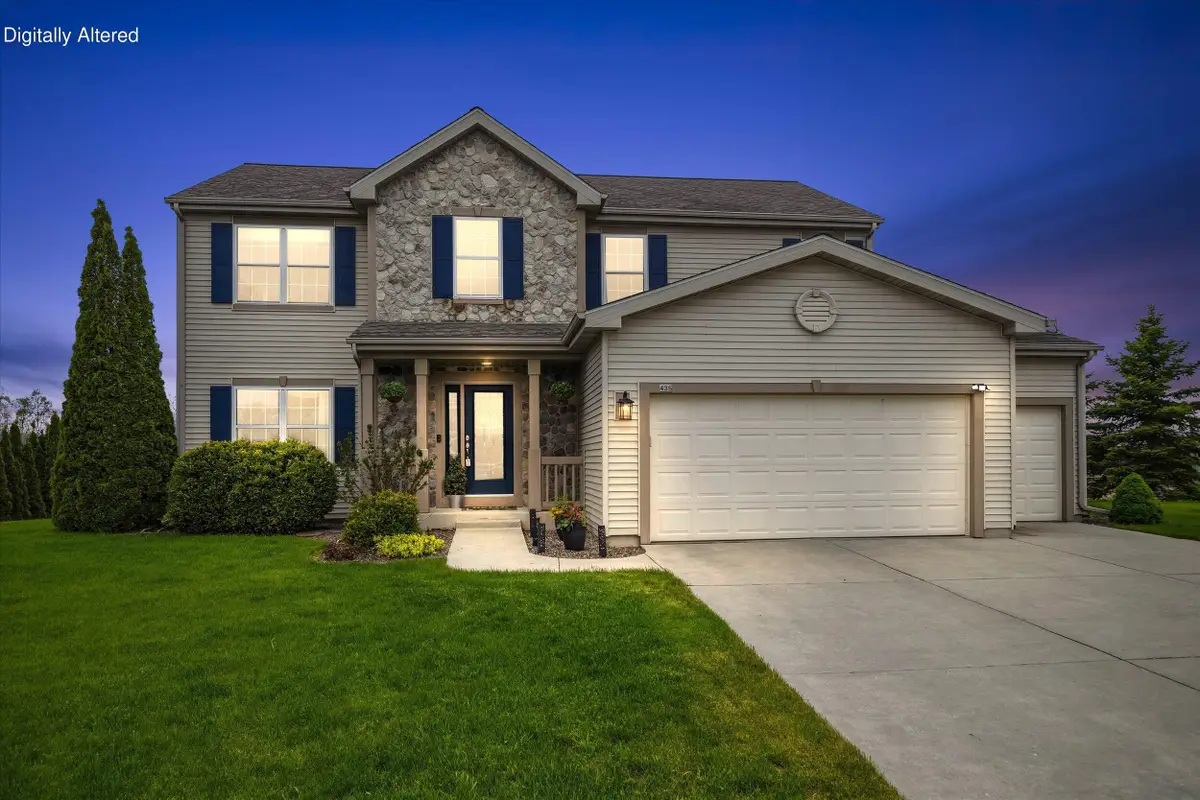 435 Aspen St, Belgium, WI 53004 - #1