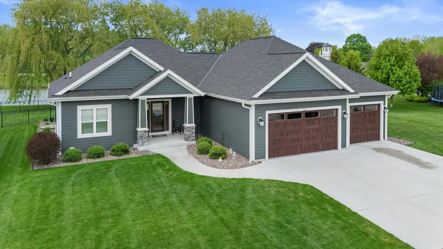 3013 Crosswinds Dr, Mount Pleasant, WI 53403 - #2