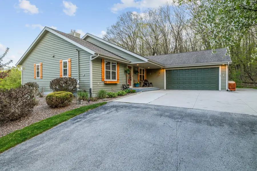 W6641 Briar Run, Plymouth, WI 53073 - #2