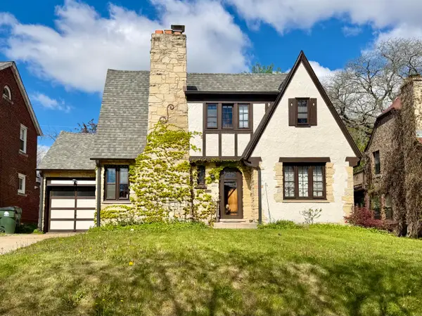4441 N Maryland Ave, Shorewood, WI 53211
