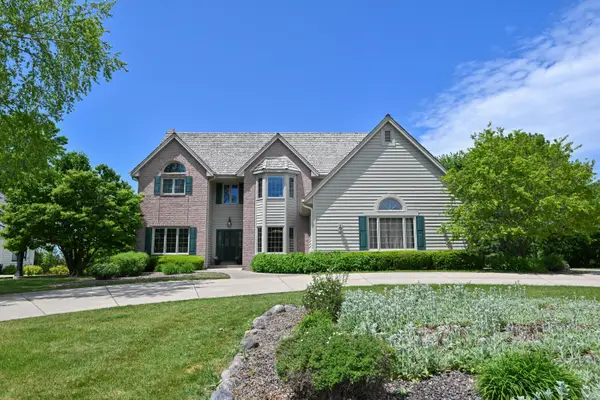 4665 Hastings Dr, Brookfield, WI 53045