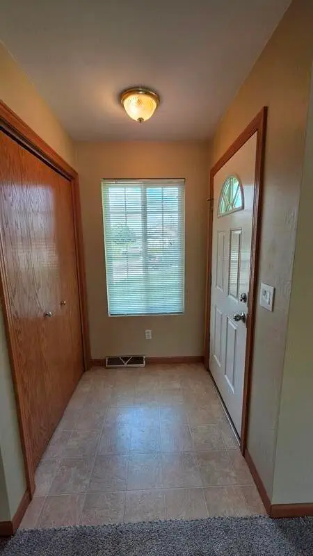 4725 Fox Grove Rd, Sheboygan, WI 53081 - #2