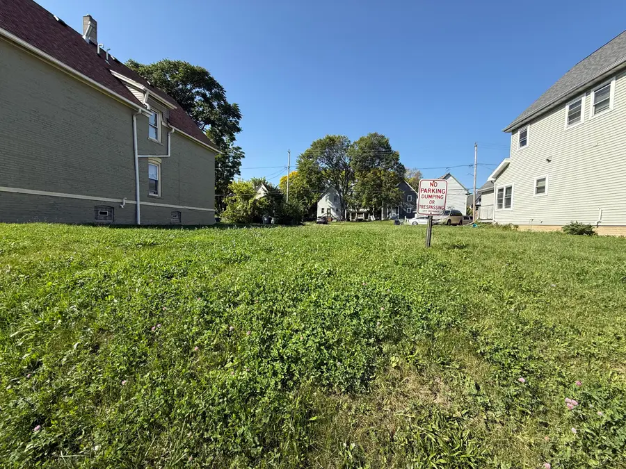 2523 N 35th St, Milwaukee, WI 53210 - #2
