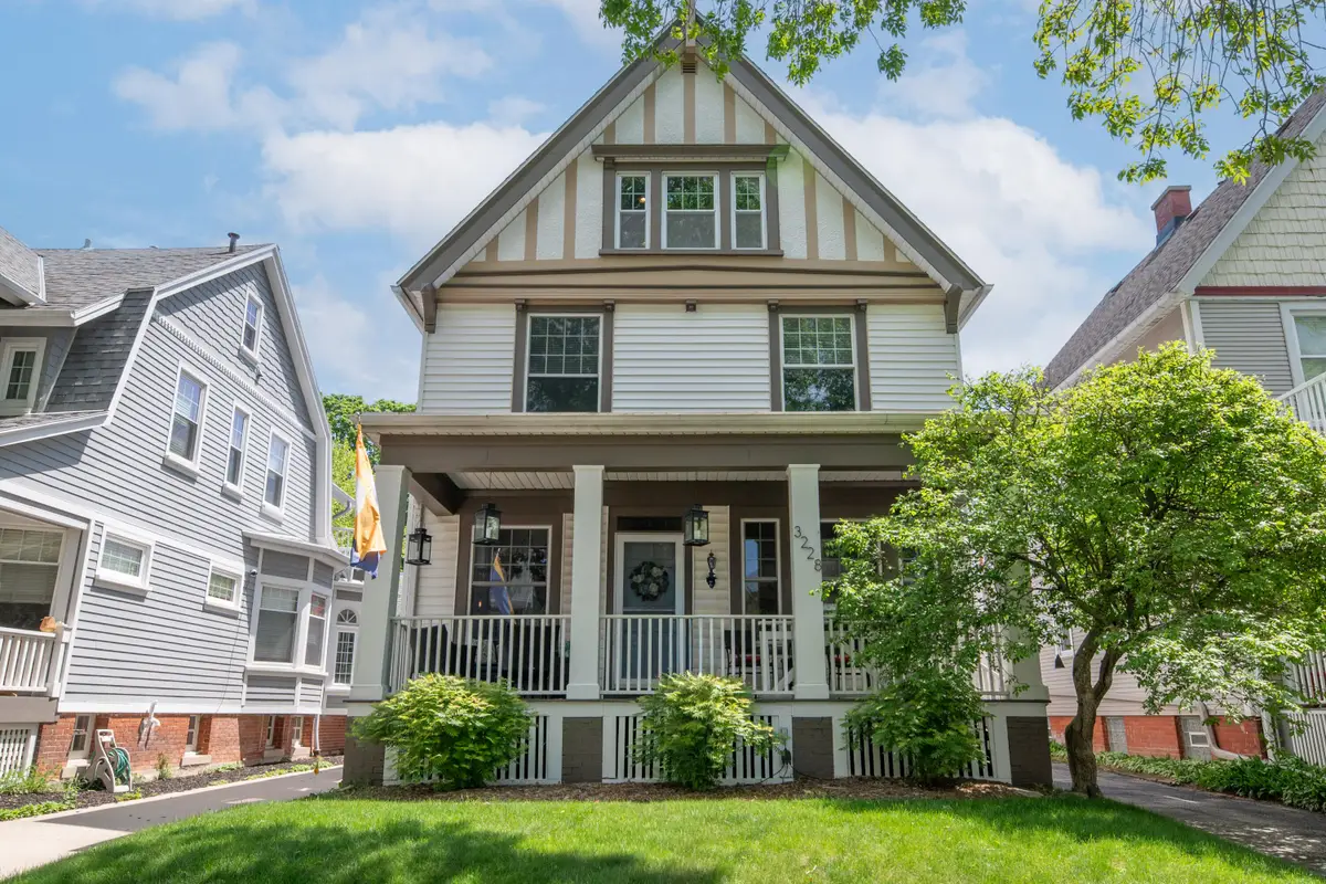 3228 N Shepard Ave, Milwaukee, WI 53211 - #1