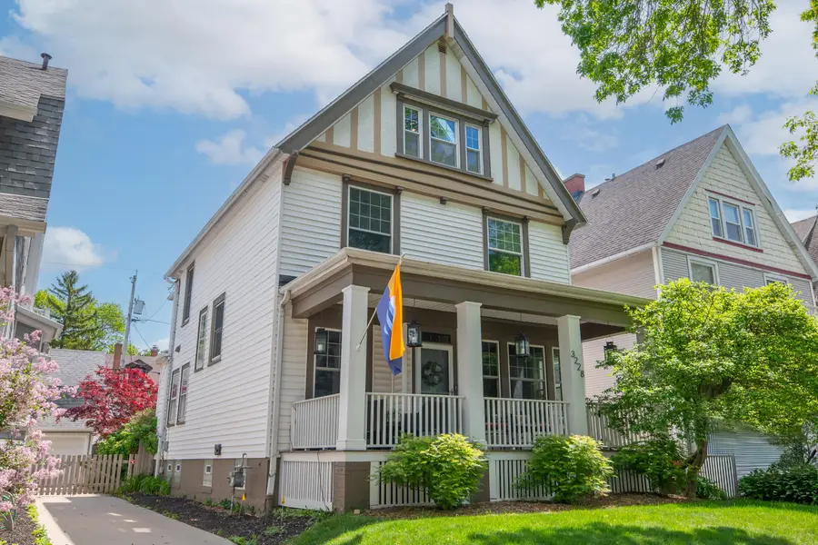3228 N Shepard Ave, Milwaukee, WI 53211 - #2