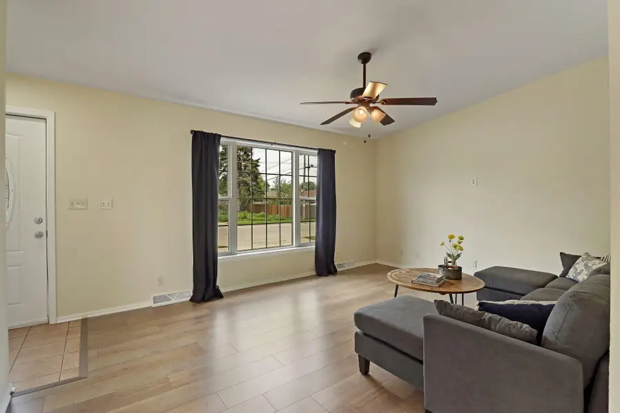 5117 58th St, Kenosha, WI 53144 - #3