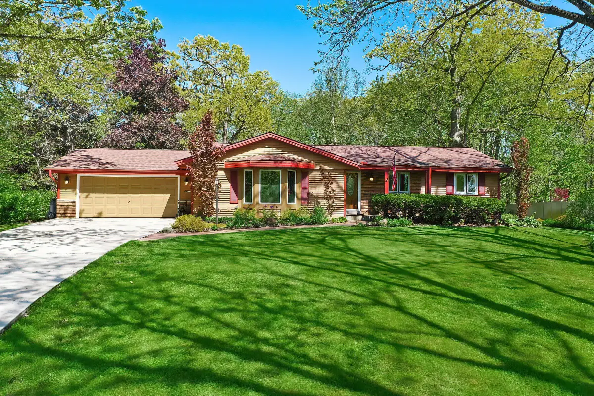28511 Ray Dr, Waterford, WI 53185 - #1