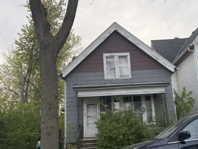 2620 S Pine Ave, Milwaukee, WI 53207 - #1