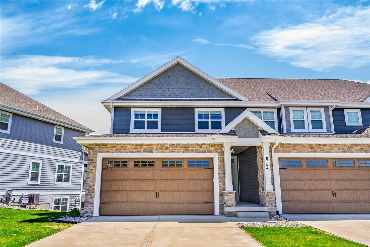 6754 Conservancy Plaza, Deforest, WI 53532 - #1