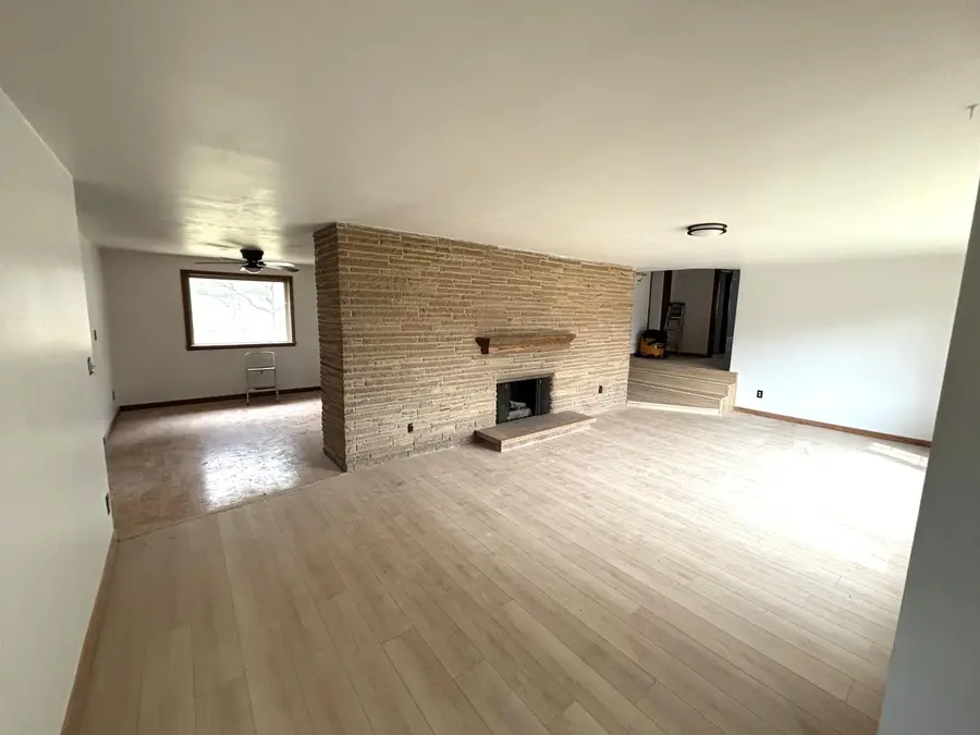 N48W15032 W Lisbon Rd, Menomonee Falls, WI 53051 - #3