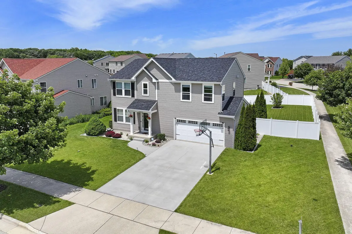 11404 65th St, Kenosha, WI 53142 - #1