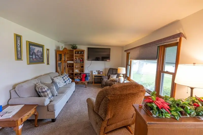 3410 S 10th Pl, Sheboygan, WI 53081 - #3