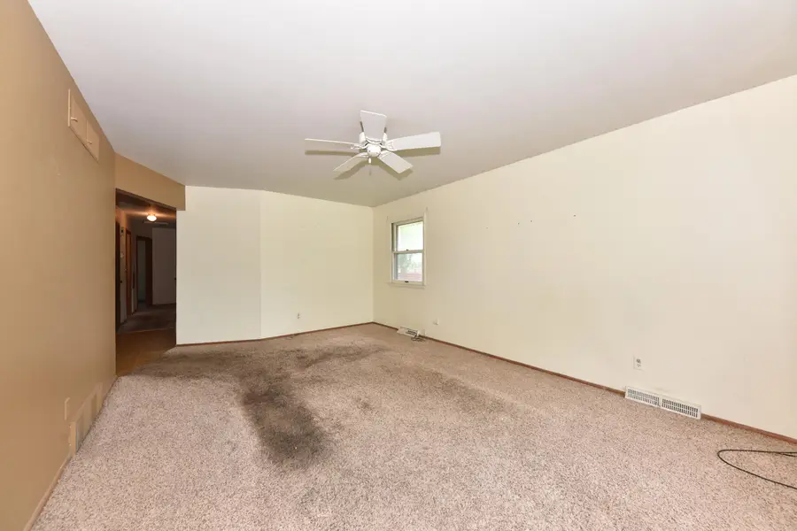 N87W17833 Shepherd Dr, Menomonee Falls, WI 53051 - #3