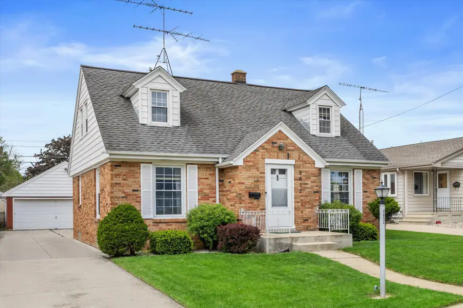 5632 Pershing Blvd, Kenosha, WI 53144 - #2