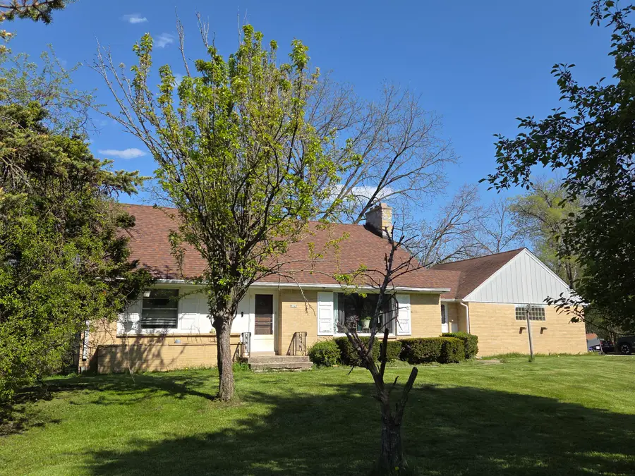 4120 S 124th St, Greenfield, WI 53228 - #2