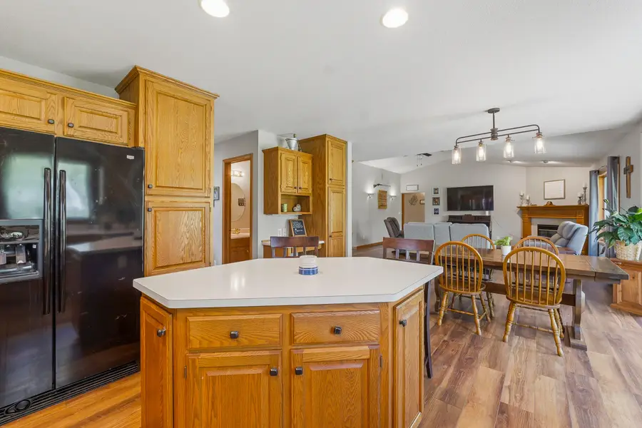 1616 Sandstone Ln, Howards Grove, WI 53083 - #3