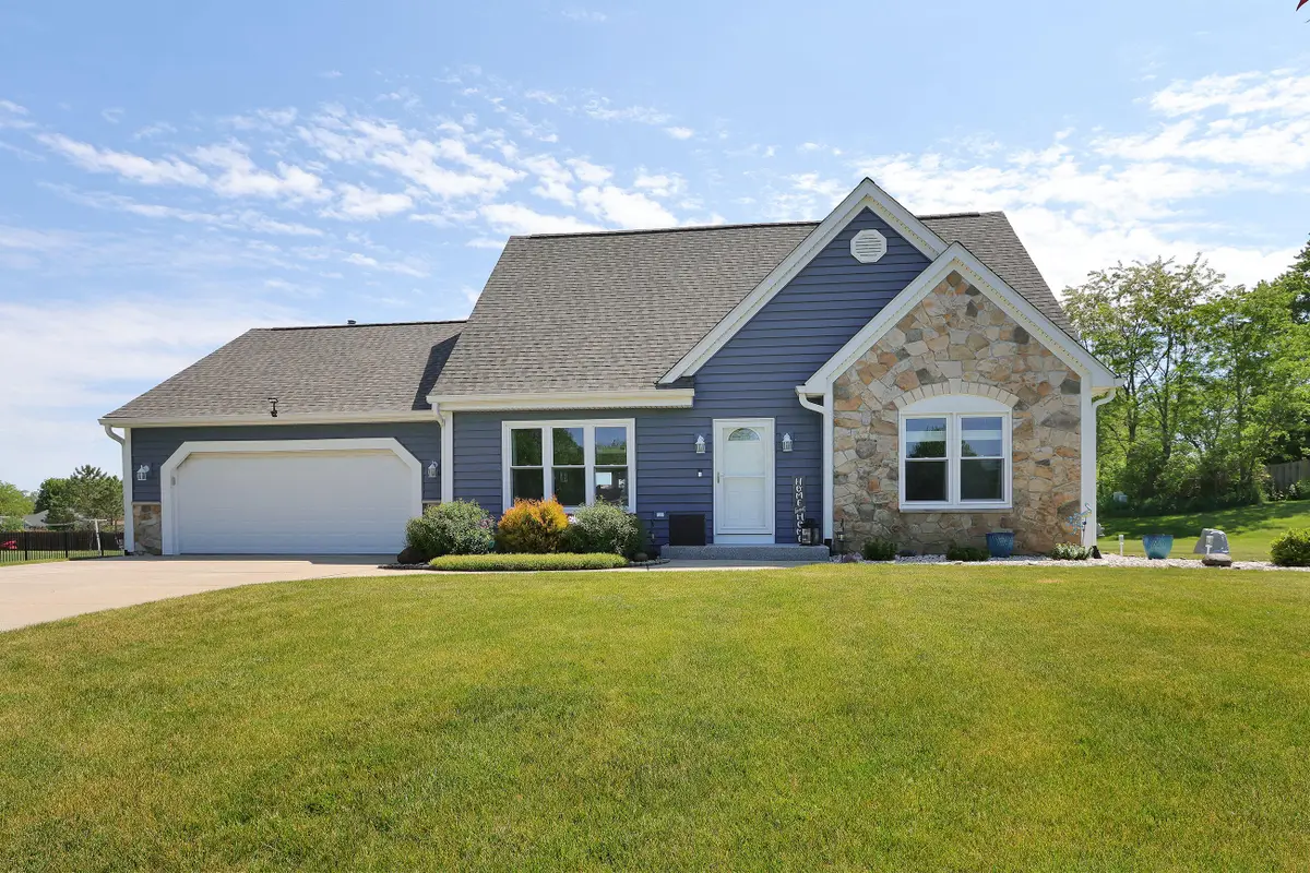 11821 242nd Ave, Trevor, WI 53179 - #1