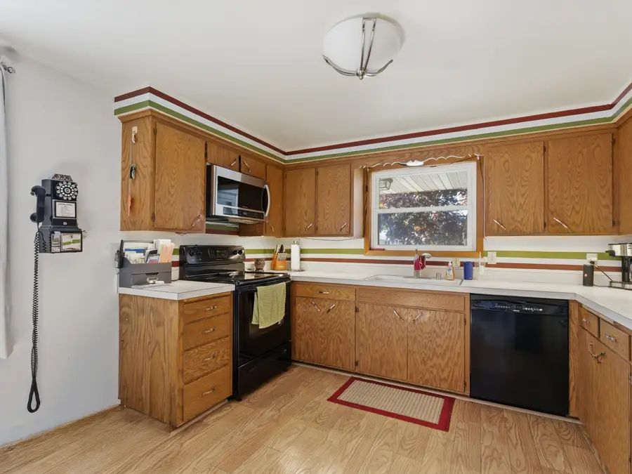547 E Church St, Mishicot, WI 54228 - #2