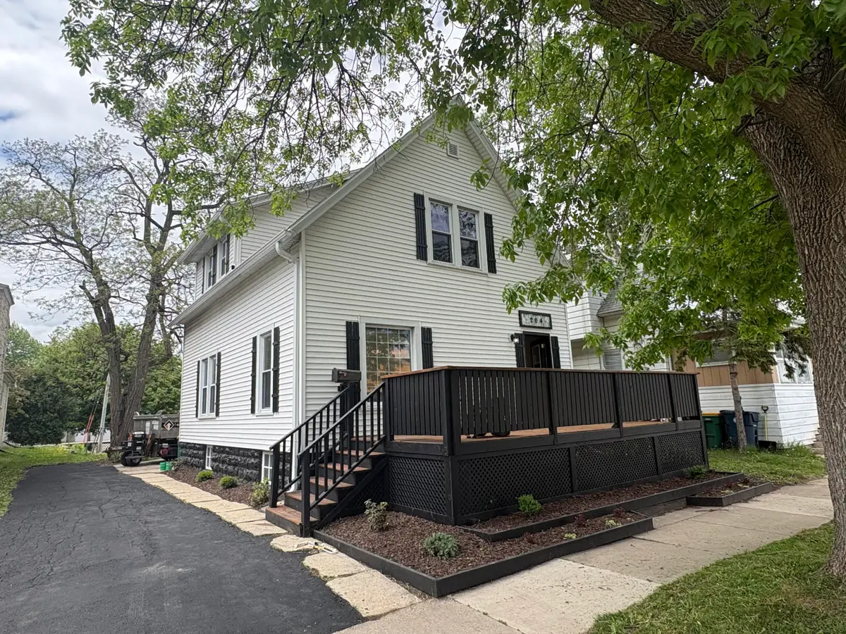 204 N Macy St, Fond Du Lac, WI 54935 - #1