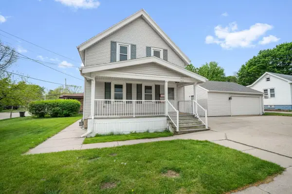9313 W Hayes Ave, West Allis, WI 53227