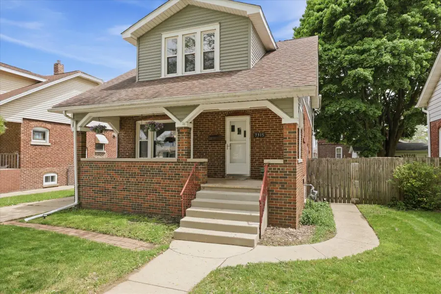 7315 10th Ave, Kenosha, WI 53143 - #2
