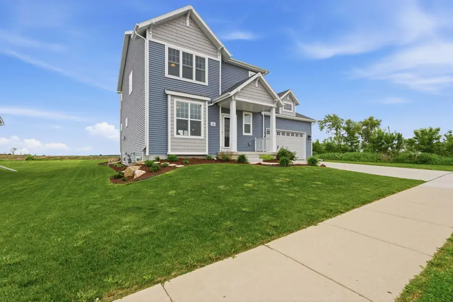 809 S Musket Ridge Dr, Sun Prairie, WI 53590 - #2