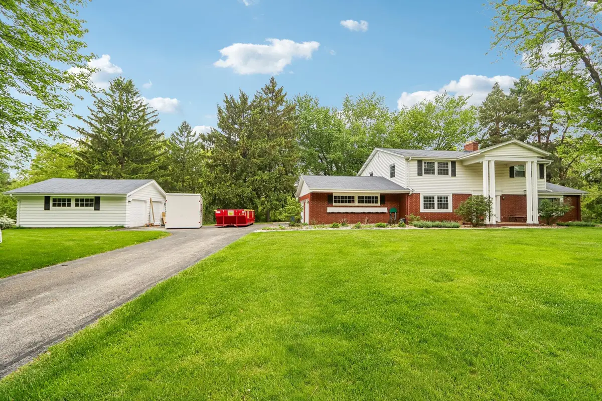 W326N6575 Sylvian Dr, Merton, WI 53029 - #1
