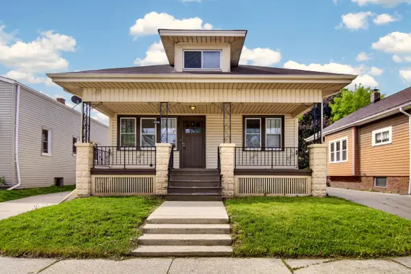 2335 Olive St, Racine, WI 53403