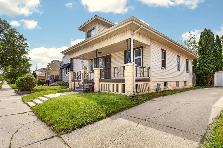 2335 Olive St, Racine, WI 53403 - #3