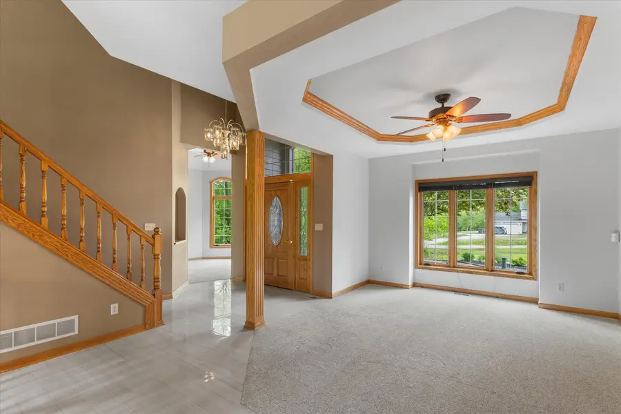 W275N1891 Cabin Creek Ct, Pewaukee, WI 53072 - #3