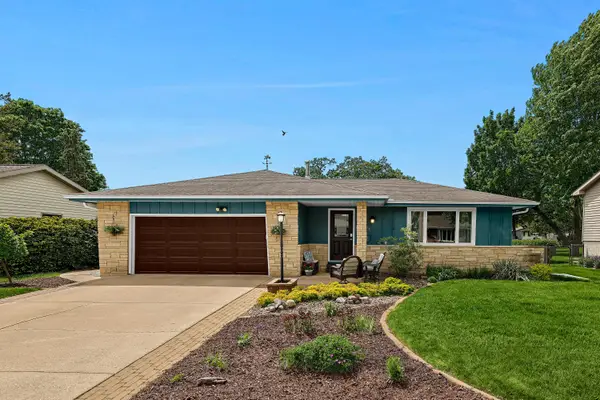 521 8th Ave N, Onalaska, WI 54650
