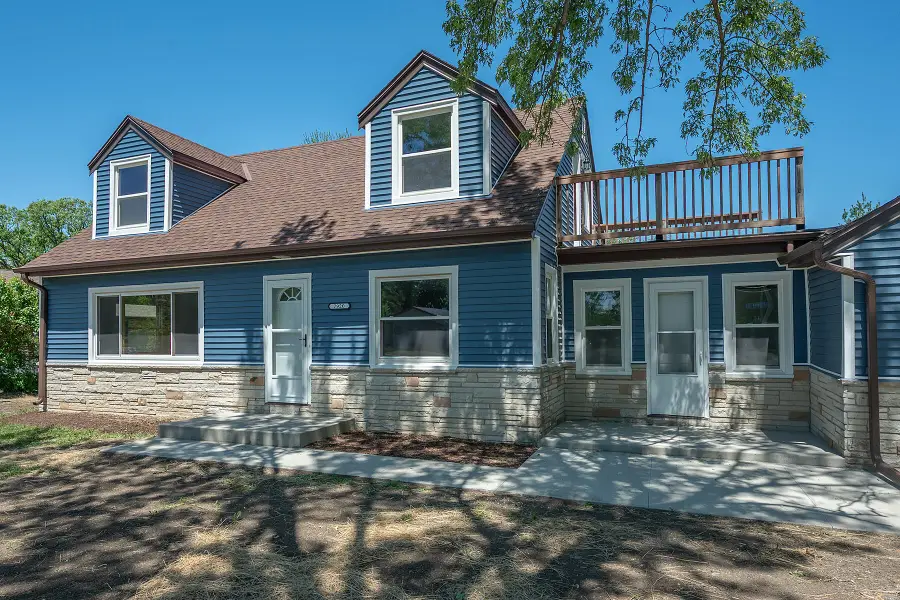 7920 W Puetz Rd, Franklin, WI 53132 - #3