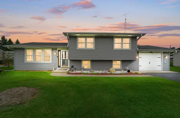 1937 Willow Rd, Twin Lakes, WI 53181